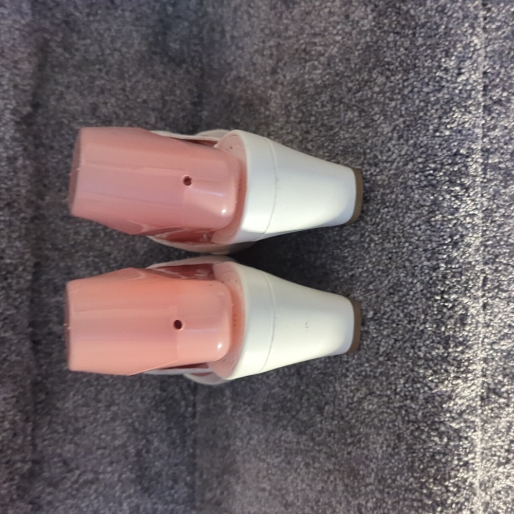 BCBG girls sandals - Picture 4 of 9